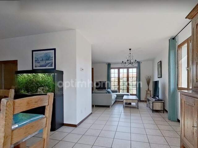 Maison familiale, 5 chambres, terrain de 685 m² et nombreux équipements sur Pessac (33) — photo du bien