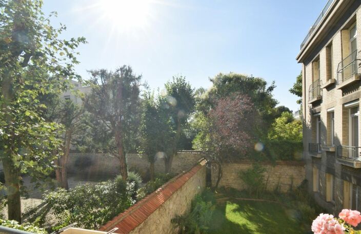 SAINT-MANDÉ SUD –187M²–4 CHAMBRES–RÉCEPTION 50 M²–VUE SUR JARDINS — photo 2