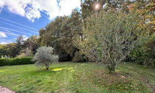 Terrain  900 m² à vendre à Lignan-de-Bordeaux (33360)