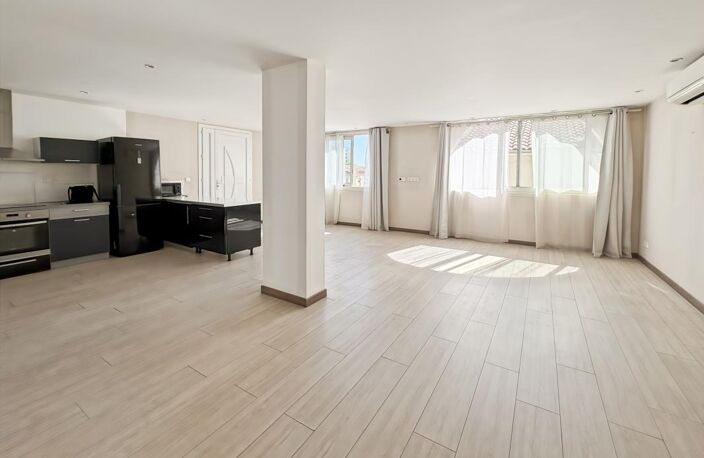 Appartement À Vendre — photo 2