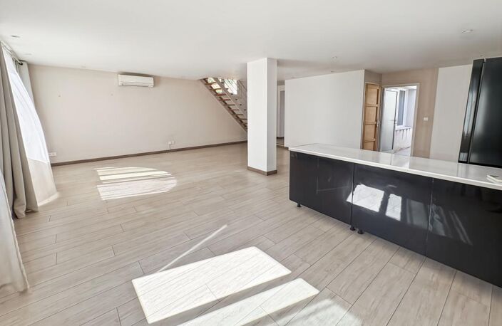 Appartement À Vendre — photo 3