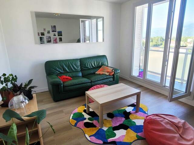 Appartement de 65m2 à louer sur Saint-Martin-d'Hères — photo du bien