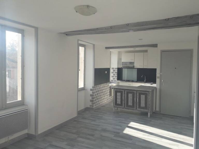 Appartement de 39m2 à louer sur Gy-l'Évêque — photo 1