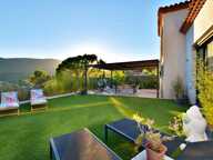 SOLLIES TOUCAS (83) - MAISON COUP DE COEUR DE 150 M² 6 PIECES - VUE IMPRENABLE - ATYPIQUE LUMINEUSE ET AU CALME — photo 2