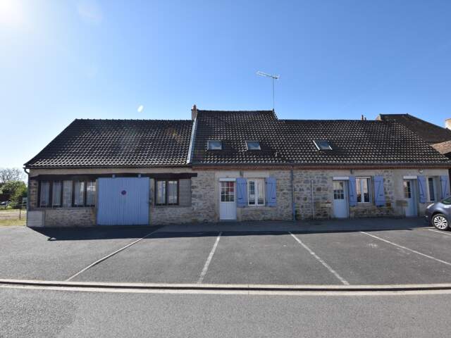 Maison à vendre 10 pièces GARNAT SUR ENGIEVRE (03) — photo du bien