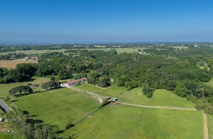 Dpt Dordogne (24), à vendre BERGERAC propriété P7 - terrain de 87000 m2 — photo 4