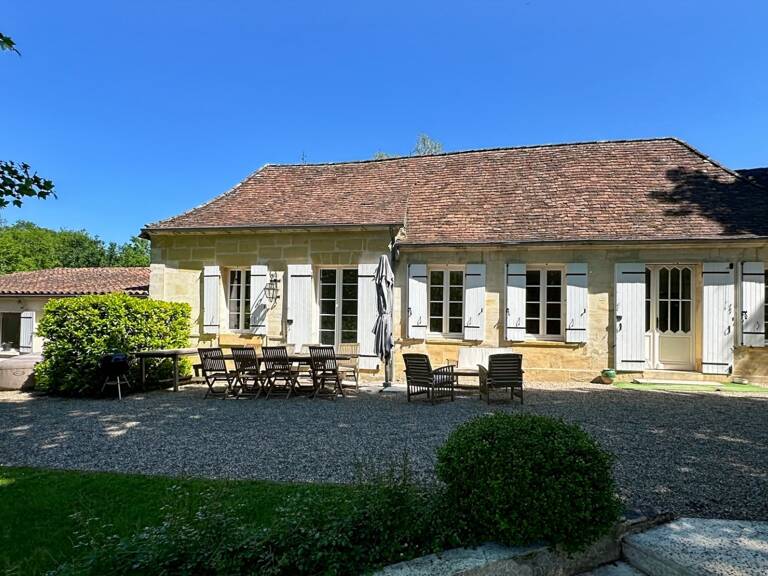 Dpt Dordogne (24), à vendre BERGERAC propriété P7 - terrain de 87000 m2 — photo 1