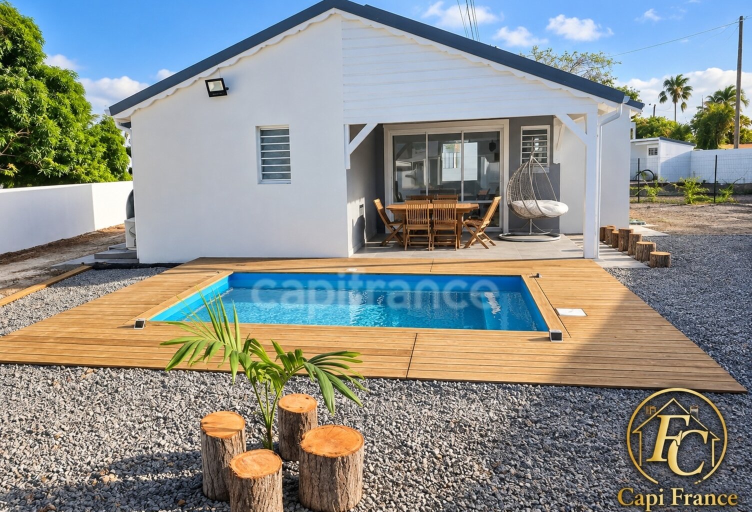 EXCLUSIVITÉ – ENSEMBLE IMMOBILIER DE 2 VILLAS T3 AVEC PISCINES PRIVATIVES – SAINT-FRANÇOIS — photo 1
