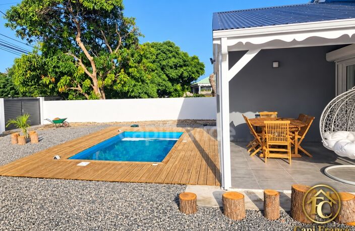 EXCLUSIVITÉ – ENSEMBLE IMMOBILIER DE 2 VILLAS T3 AVEC PISCINES PRIVATIVES – SAINT-FRANÇOIS — photo 2