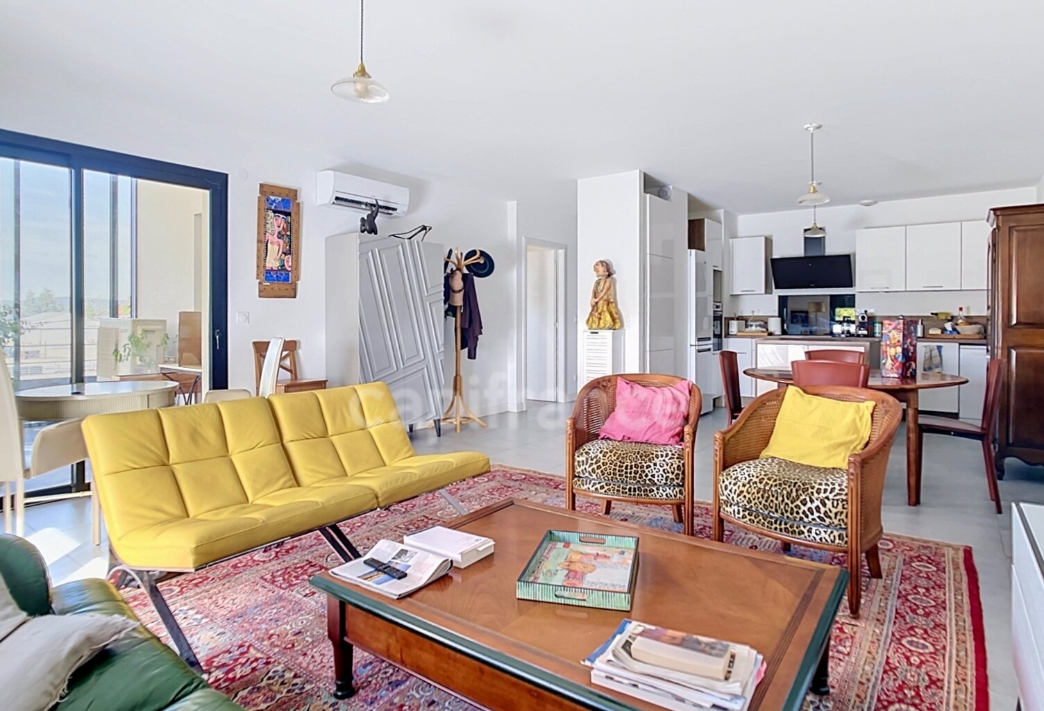Drme provençale, à MONTELIMAR (26200), à vendre APPARTEMENT CONTEMPORAIN, RÉSIDENCE RÉCENTE ET SÉCURISÉE  avec belle terrasse, garage et place de parking privative aérienne — photo 1