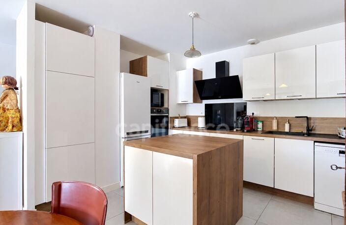 Drme provençale, à MONTELIMAR (26200), à vendre APPARTEMENT CONTEMPORAIN, RÉSIDENCE RÉCENTE ET SÉCURISÉE  avec belle terrasse, garage et place de parking privative aérienne — photo 3