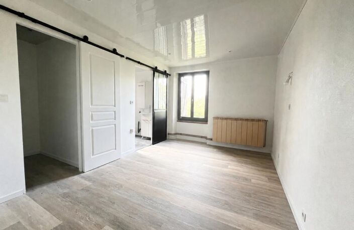 Appartement  Saint Germain de la Grange 3 pièce(s) 75 m2 — photo 3