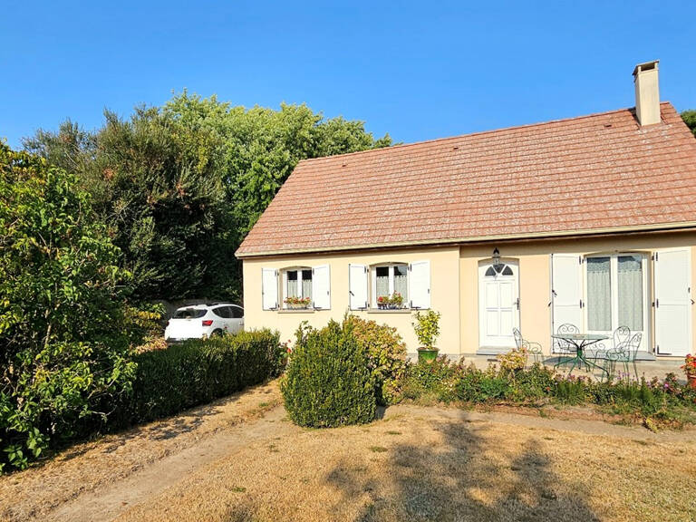 Exclusivité - Proche des Andelys - La Roquette secteur recherché - Maison de plain pied au calme de 76 m2  - 3 chambres - sur 968 m2 de terrain plat et arboré - avec un bâtiment comprenant 2 garages  - Prix :  196.000 — photo 1