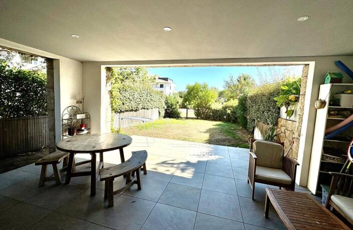Appartement avec jardin dans un domaine privé à Porto-Vecchio — photo 3