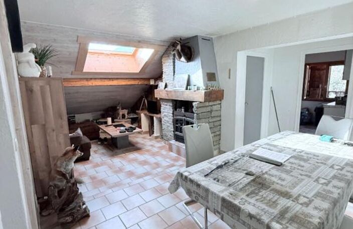 Appartement PASSY 87 M2 loi carrez, 111M2 superficie totale  , 5 pièces 276000 euros — photo 2