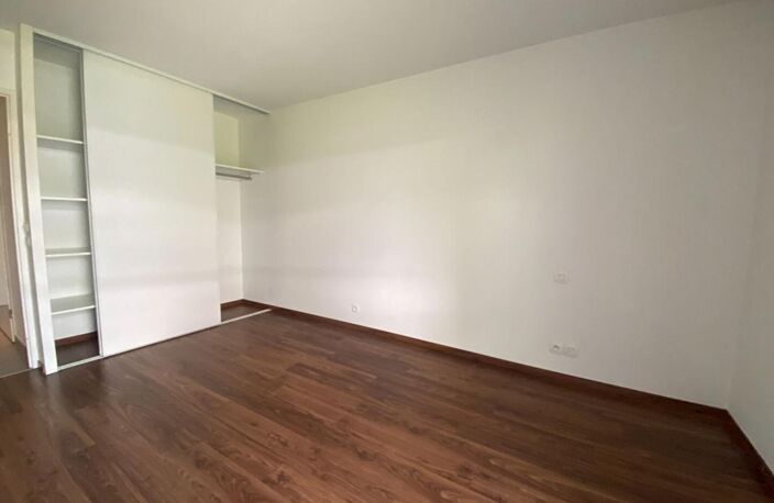 Bel appartement T3 avec grande loggia vue jardin — photo 5