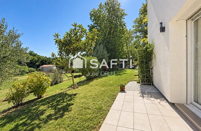 Maison rénovée de 178 m² sur 4 021 m² - 4 chambres — photo 3