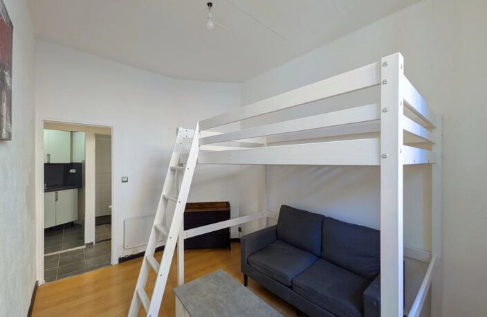 NICE - JEAN MEDECIN - Studio en bon état location saisonnière autorisée — photo 3