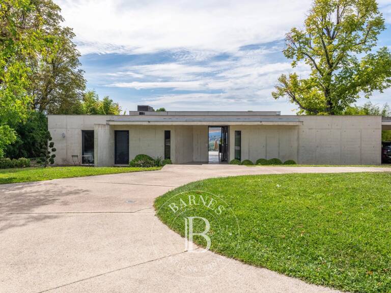 Saint-Didier-au-mont d'or - Maison contemporaine de 279m2 - 4 chambres - Terrain de 2995 m2 — photo 1