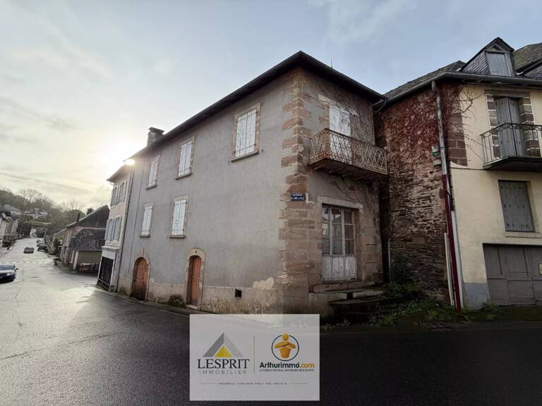 MAISON À RÉNOVER – BOURG D’ALLASSAC – 10 MINUTES DE BRIVE — photo 1