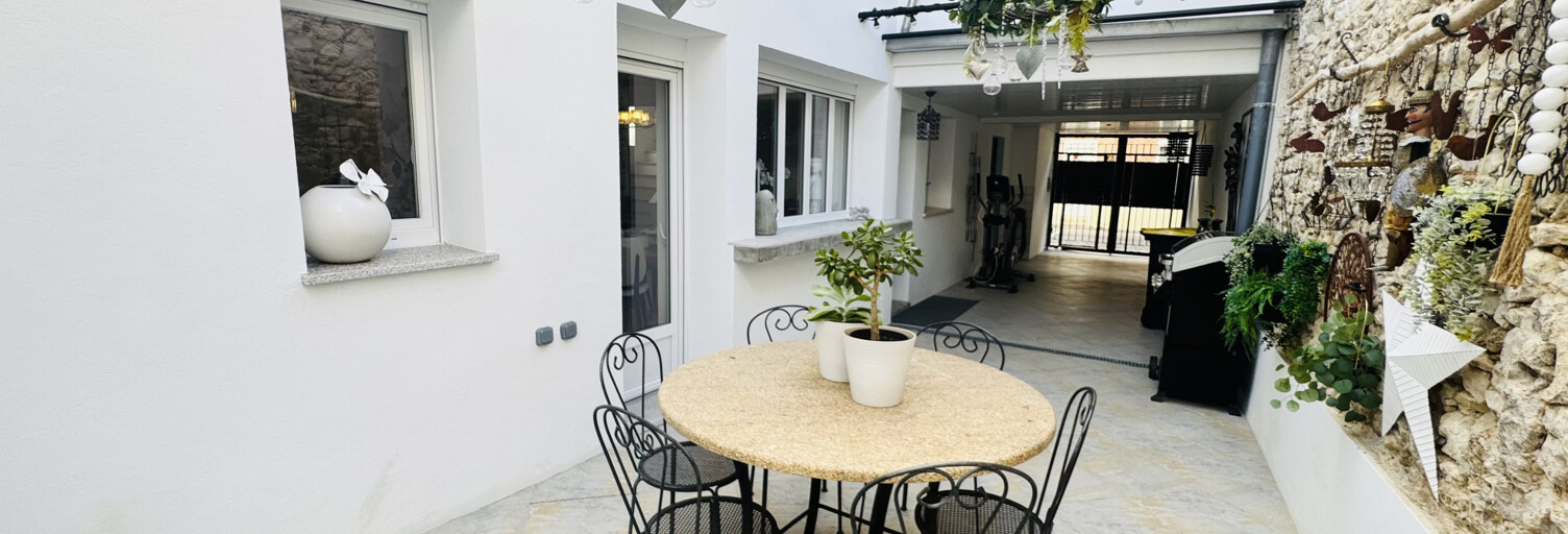 Maison 8 Pièces 187 m² à vendre à Ville-Dommange (51390)