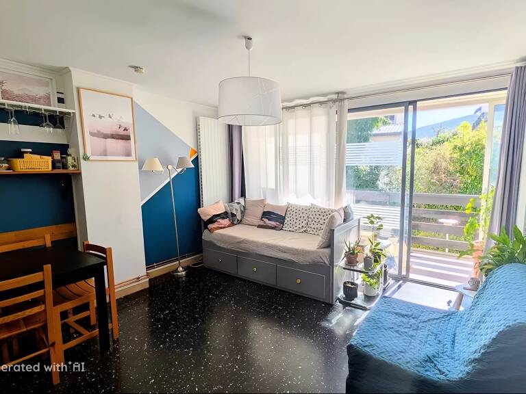 EXCLUSIVITÉ - CHARMANT T2 RÉNOVÉ ET MEUBLÉ — photo 1
