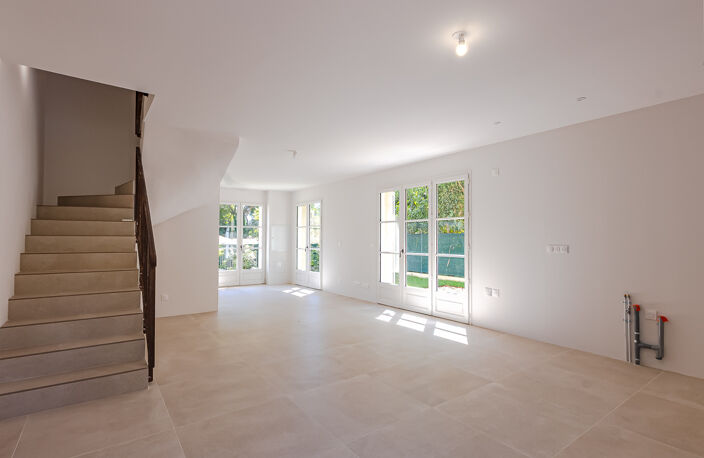 Maison neuve 105 m2 avec garage et terrain arboré — photo 3