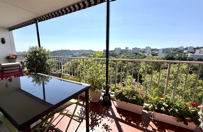 A VENDRE APPARTEMENT FAMILIAL 4 PIECES 100,17M2 LYON LIMITE — photo 2