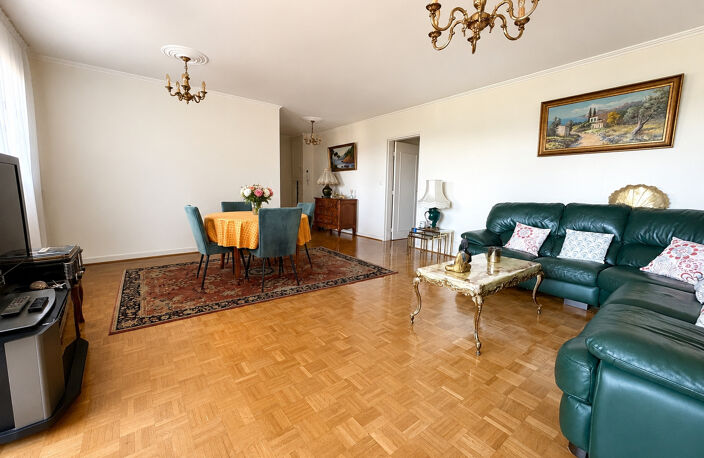 A VENDRE APPARTEMENT FAMILIAL 4 PIECES 100,17M2 LYON LIMITE — photo 5