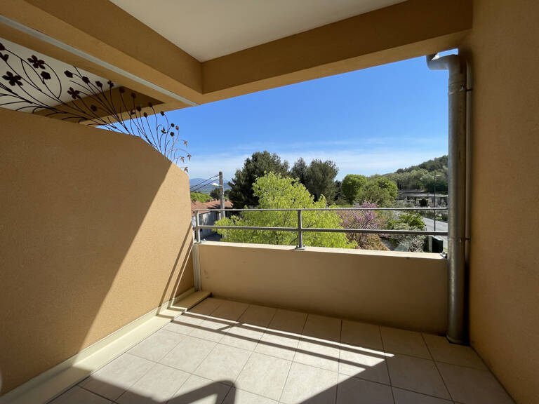 Appartement T2 32m2 avec terrasse — photo 1