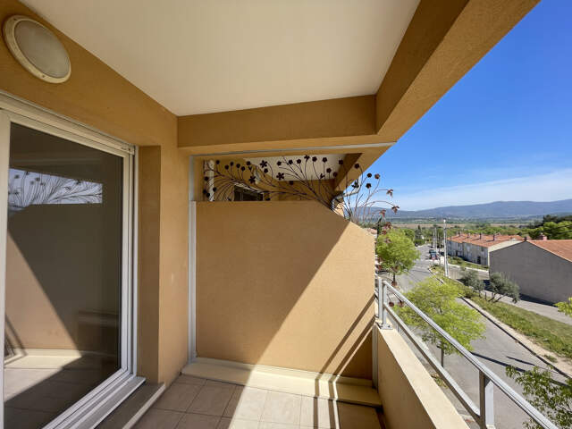 Appartement T2 32m2 avec terrasse — photo du bien