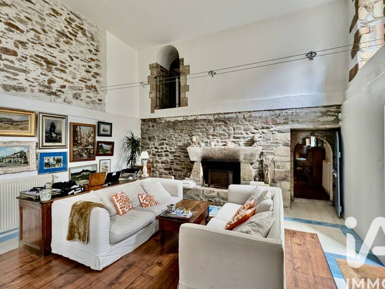 Vente Maison/villa 8 pièces — photo 1