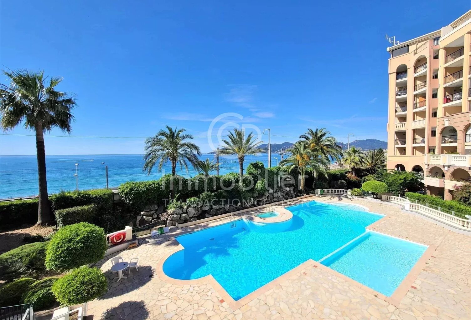 Magnifique toit terrasse vue mer! — photo 1