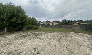 Terrain  1044 m² à vendre à Ayguemorte-les-Graves (33640)