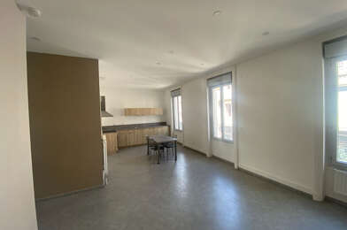 Appartement 3 pièces 560 €