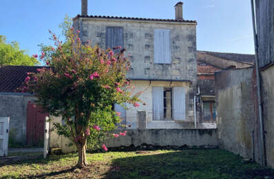Exceptionnel, maison de 160m2 plein centre avec dépendance grange, atelier et jardin sur Cissac Médoc — photo du bien