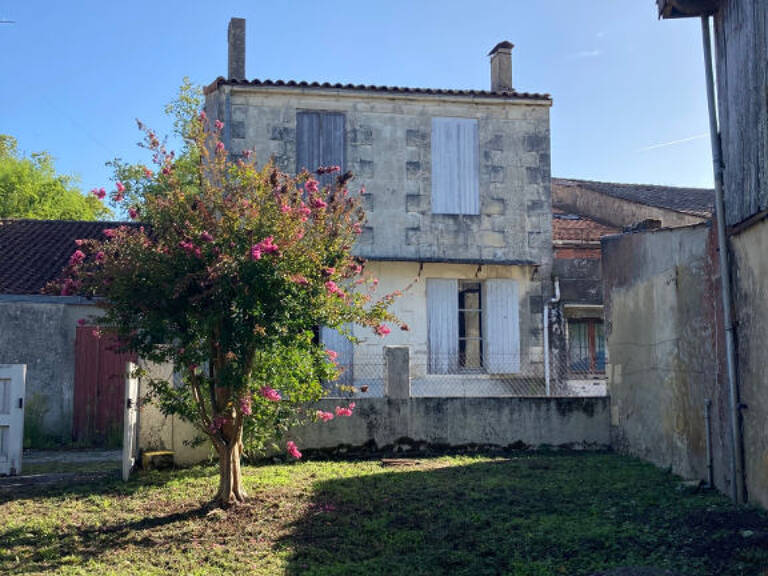 Exceptionnel, maison de 160m2 plein centre avec dépendance grange, atelier et jardin sur Cissac Médoc — photo 1