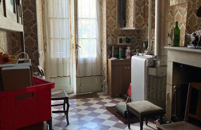 Exceptionnel, maison de 160m2 plein centre avec dépendance grange, atelier et jardin sur Cissac Médoc — photo 3