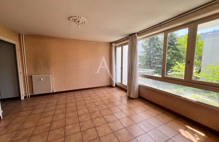 PAU Faculté / Cité Administrative - Appartement  5 pièce(s) 92 m2 avec balcon, garage et cave — photo 5