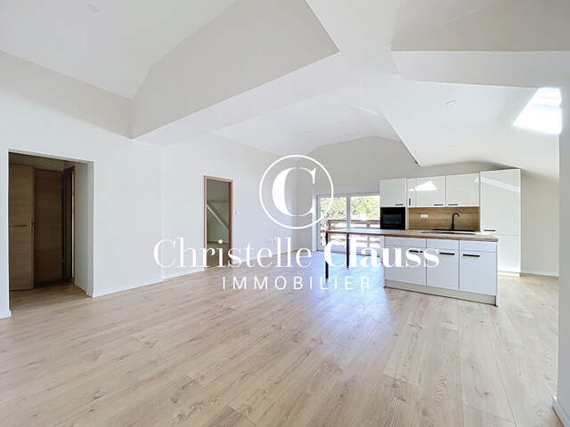 Appartement 4 pièces esprit loft Charme de l'ancien et modernité — photo du bien