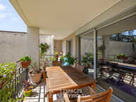 Appartement contemporain avec balcon — photo 4