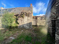 BATISSE EN PIERRE A RENOVER — photo 2
