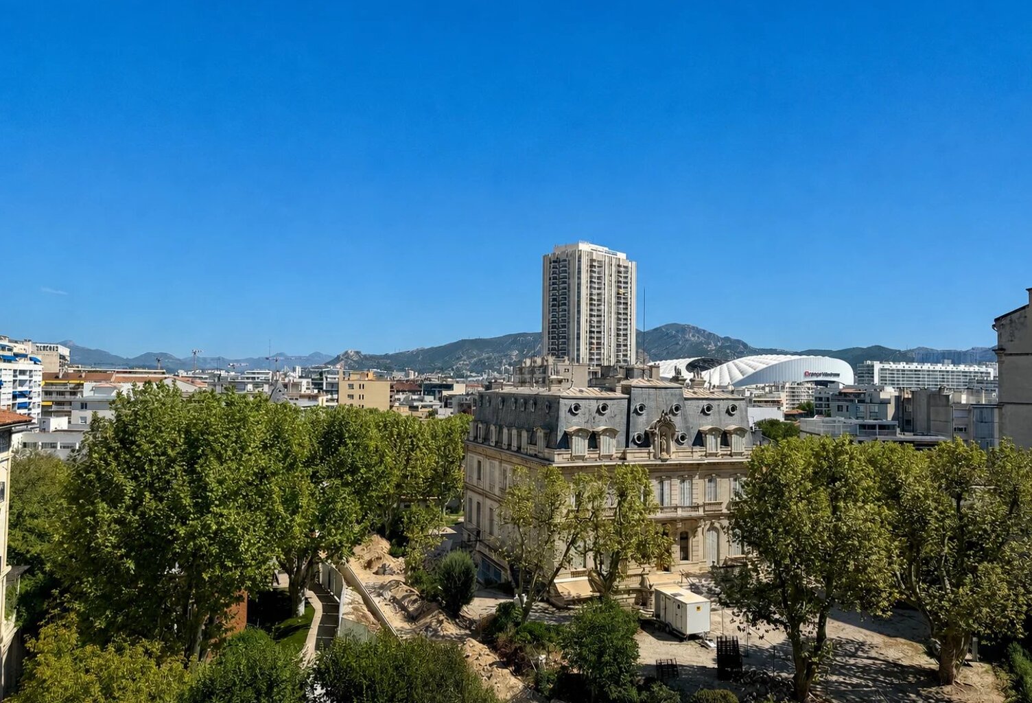 Exclusivité - Marseille 8ème - Carré d'or - Idéal investissement — photo 1