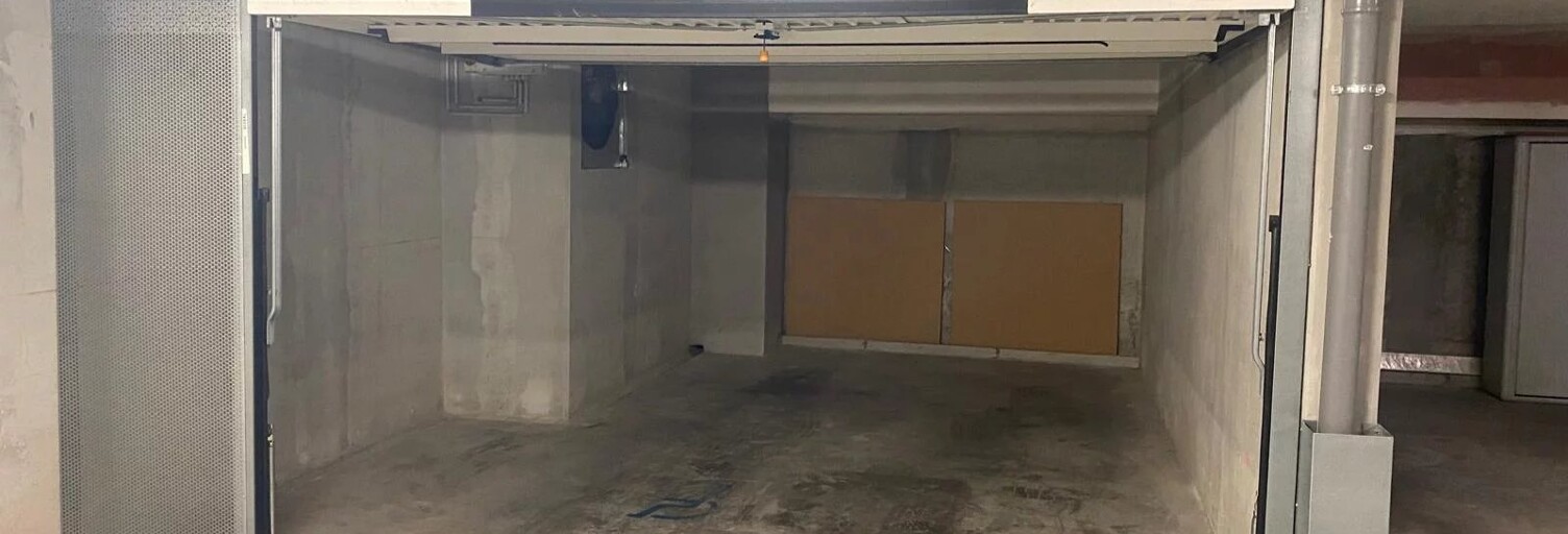 Garage   m² à louer à Roquebrune-Cap-Martin (06190)
