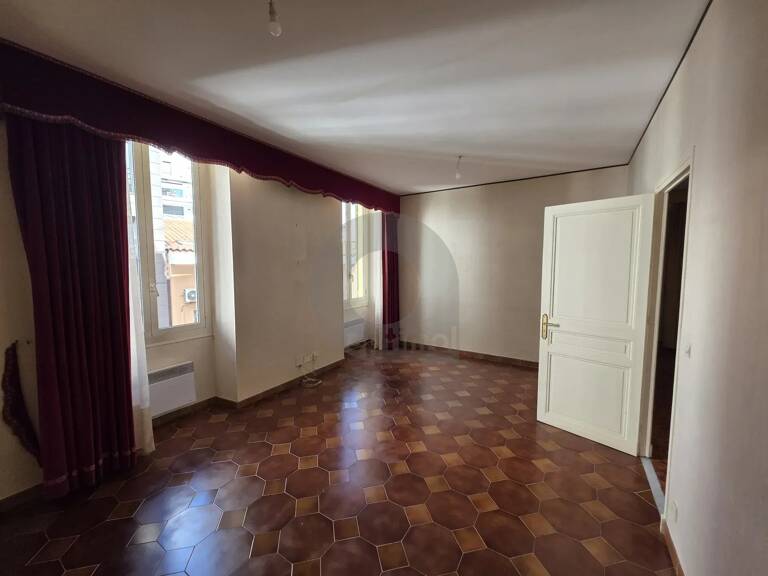 GRAND APPARTEMENT TROIS PIECES MENTON GARE ROUTIERE — photo 1