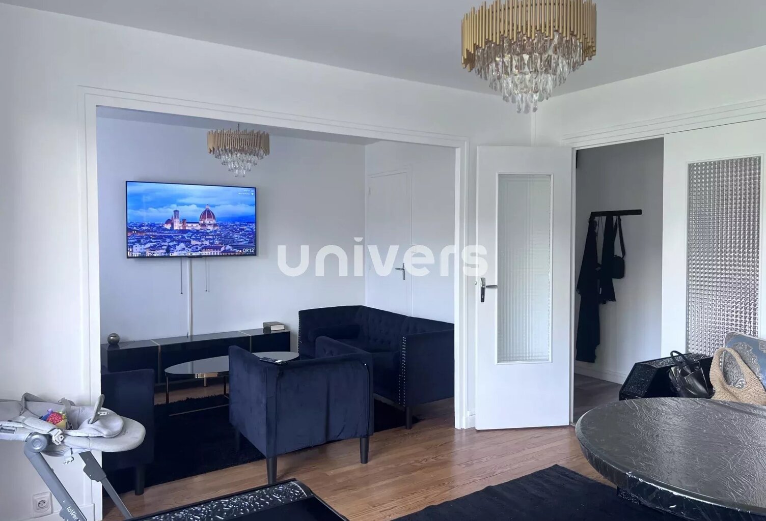 Appartement - T4  avec 2 balcons - GARAGE ET CAVE — photo 1