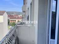 Appartement - T4  avec 2 balcons - GARAGE ET CAVE — photo 4