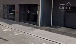 Garage   m² à louer à Villeurbanne (69100)