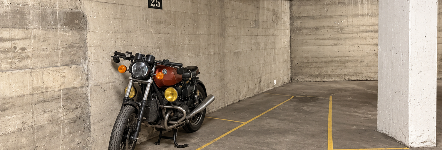 Garage  12 m² à vendre à Paris 15 (75015)