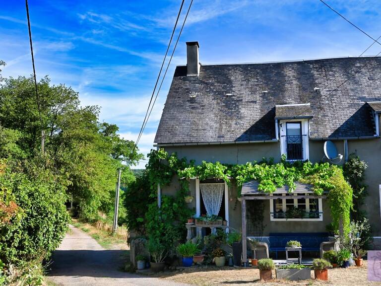 À vendre à Dun-sur-Grandry : Maison de charme avec atelier — photo 1
